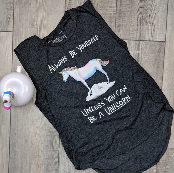 riot society Tops - 🦄 muscle tank!